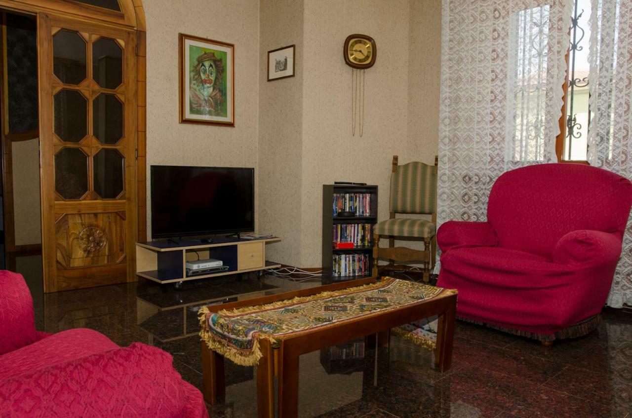 Mamma Mia Family House Bed & Breakfast *